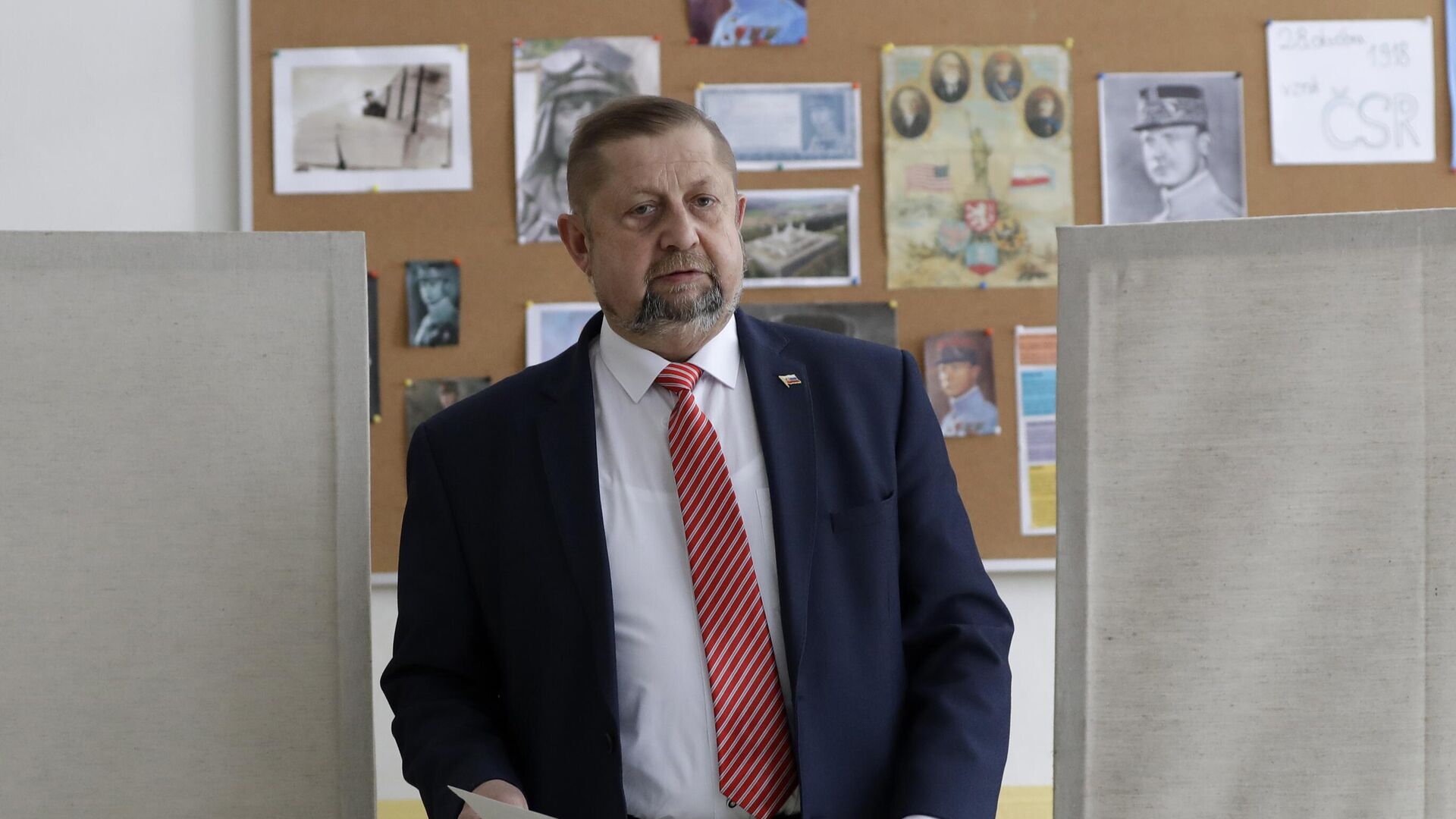 Дипломат или Мышь ?