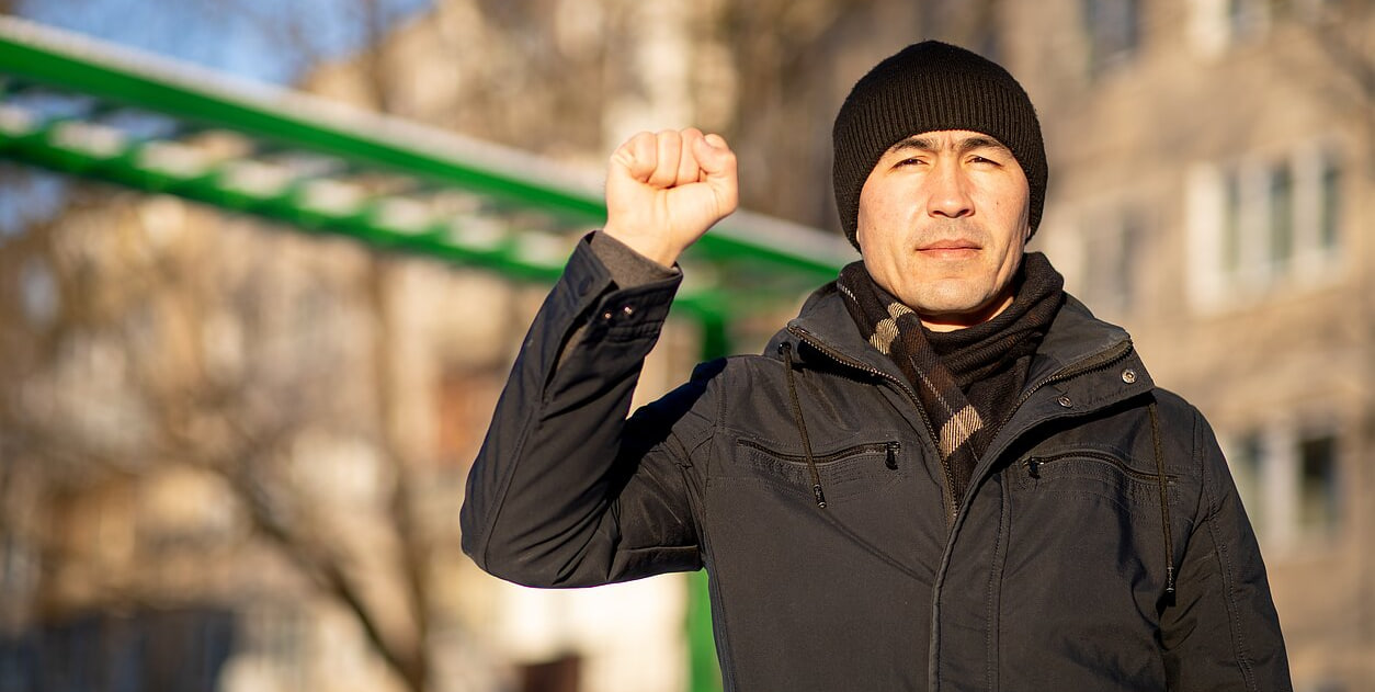 Вашингтон приказал башкирскому оппозиционеру срочно «оседлать» украинскую тему