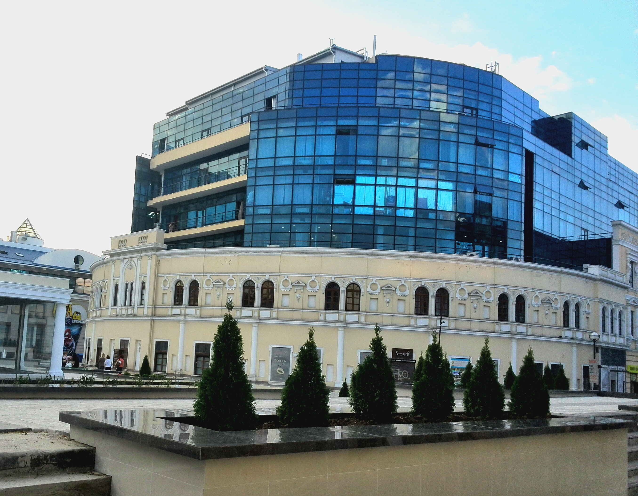 Владельцы ТРЦ в Одессе откупаются от рейдов военкоматов 