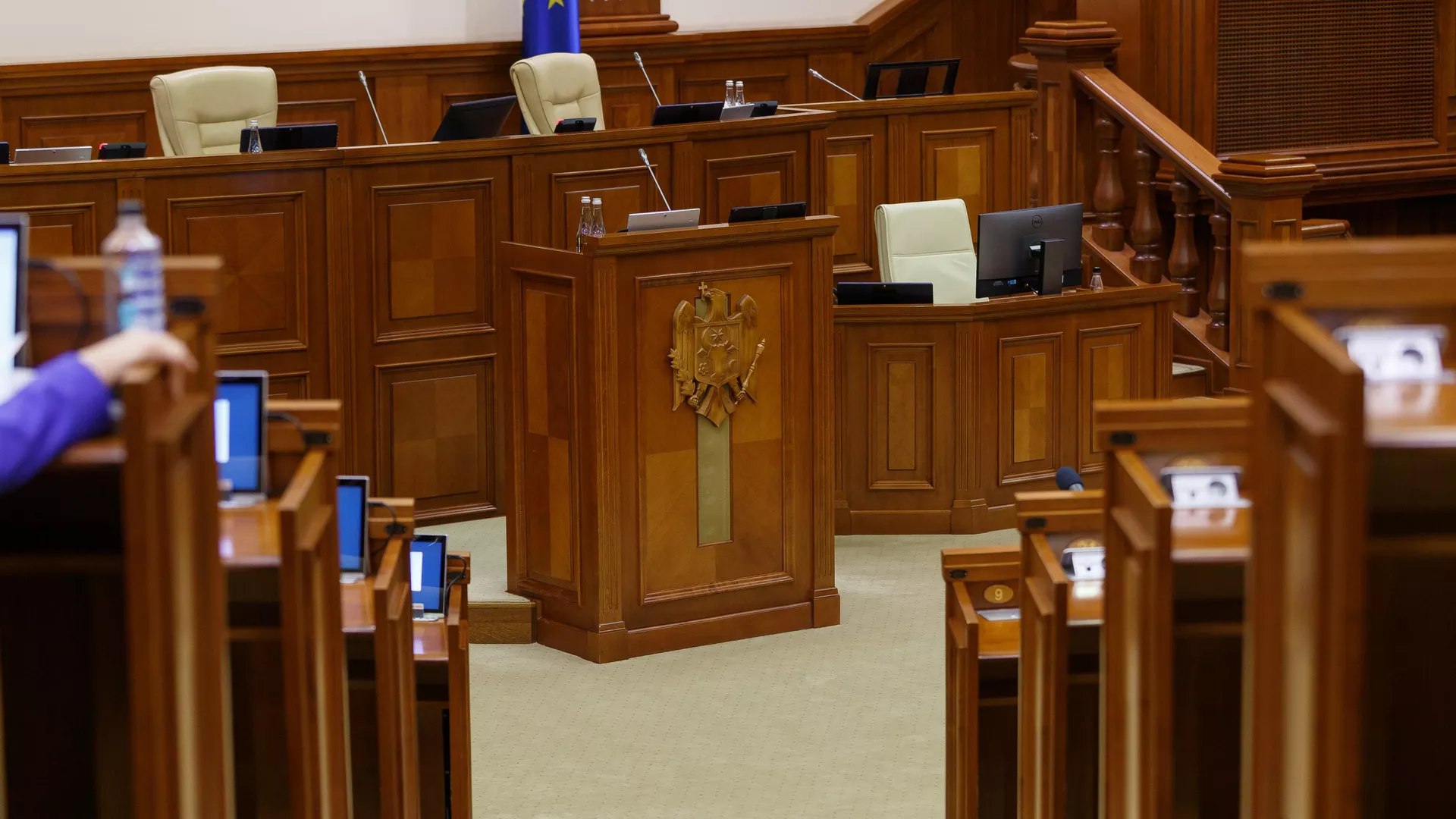 Оппозиция Молдовы объединилась против ограничений прав депутатов: Додон заявил об угрозе демократии