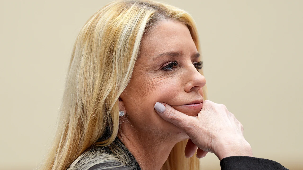 NYT: Трамп может уволить главу минюста США Пэм Бонди из-за недовольства её работой