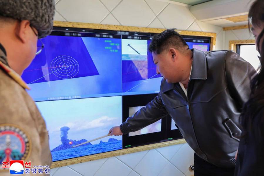 Ким Чен Ын наблюдал за испытаниями обновлённой ракеты 