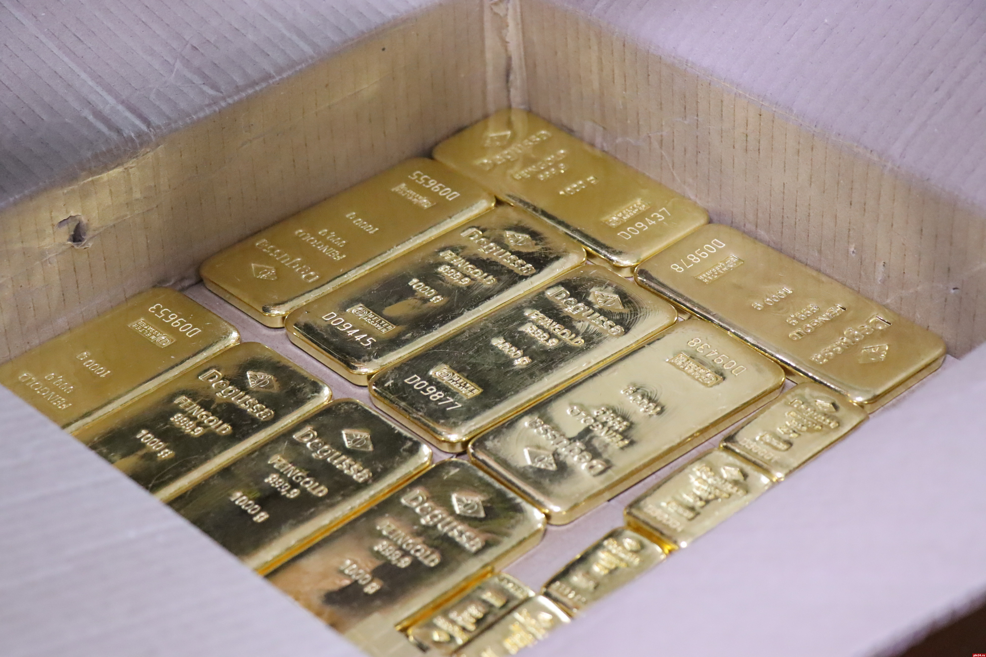 Контрабанда золота на 108 млн рублей пресечена на границе с Эстонией