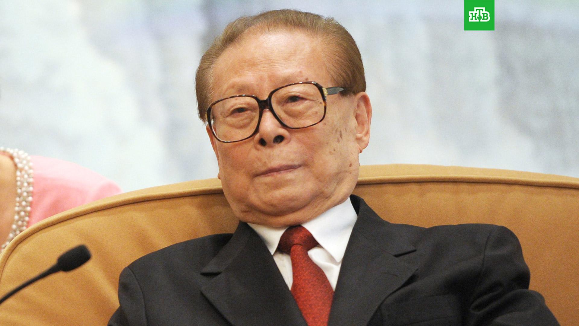 Бывший глава компартии Китая умер в возрасте 96 лет