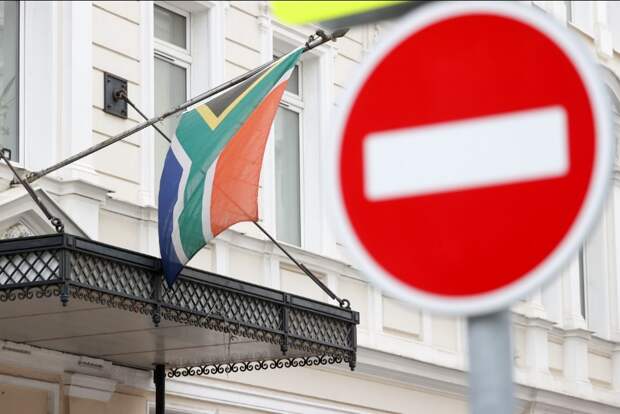 В ЮАР не нашли подтверждения перевозки оружия на российском судне 