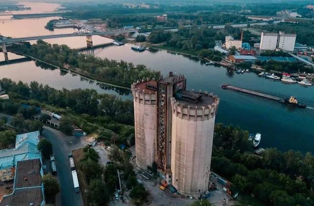 В Самаре остановили снос брутального элеватора