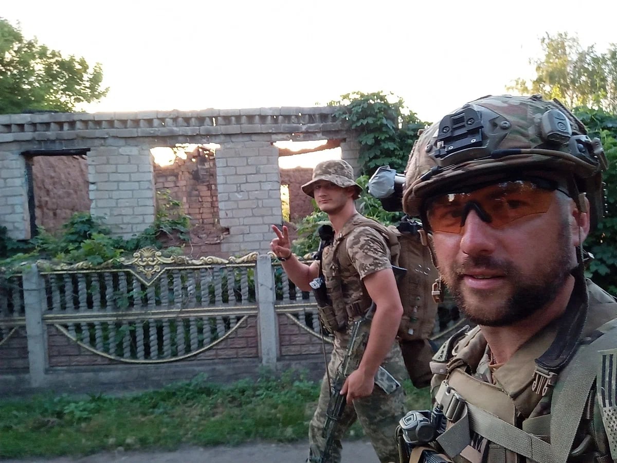 Американские наёмники на Украине пытают и убивают русских пленных