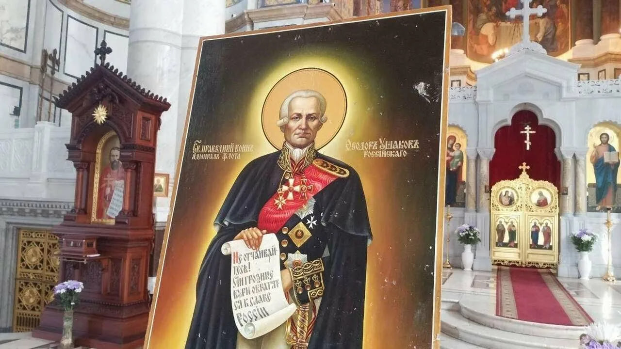 От иконы Ушакова до окопов Донбасса: как Россия чтит великих воинов прошлого и настоящего