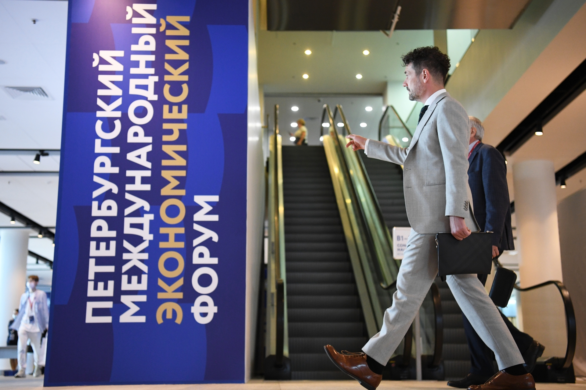 Делегатов и гостей принял Петербургский международный экономический форум