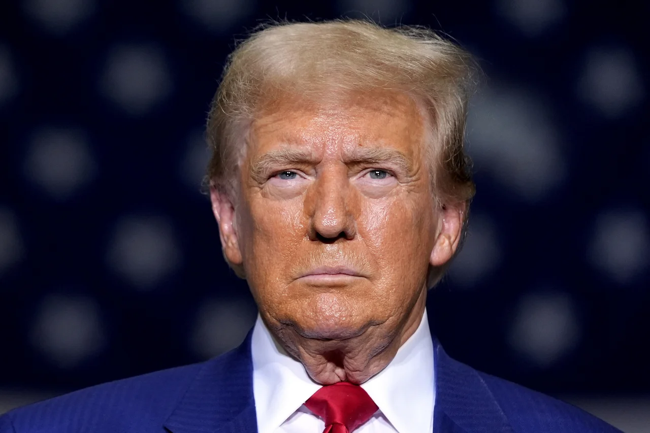 Трамп заявил о необходимости обсудить ядерное разоружение с Россией и Китаем