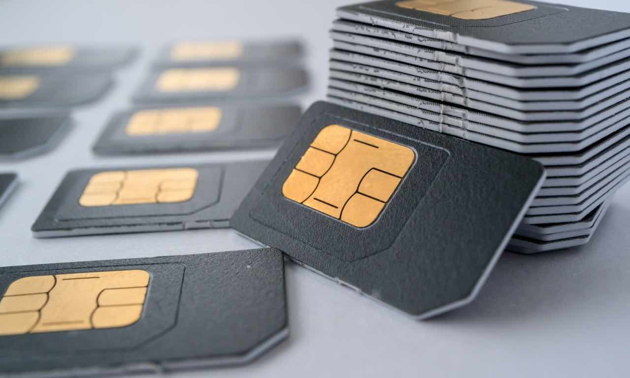 Минцифры тестирует 24-часовую блокировку связи для вернувшихся из роуминга абонентов для борьбы с БПЛА