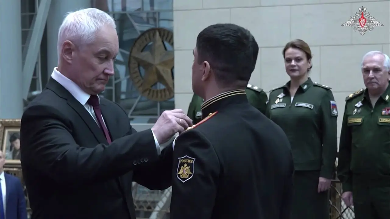 40-я бригада морской пехоты отметила профессиональный праздник открытием музея и вручением наград