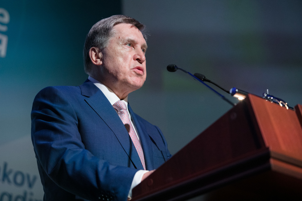 Ушаков: вбросы мешают диалогу с США