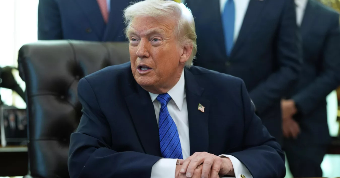 Трамп продлил санкции против России ещё на год