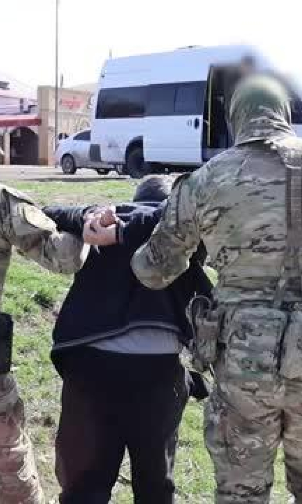 ФСБ задержала трёх участников банд Басаева* и Хаттаба*