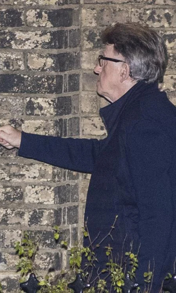 США блокируют расследование Британии об Эпштейне